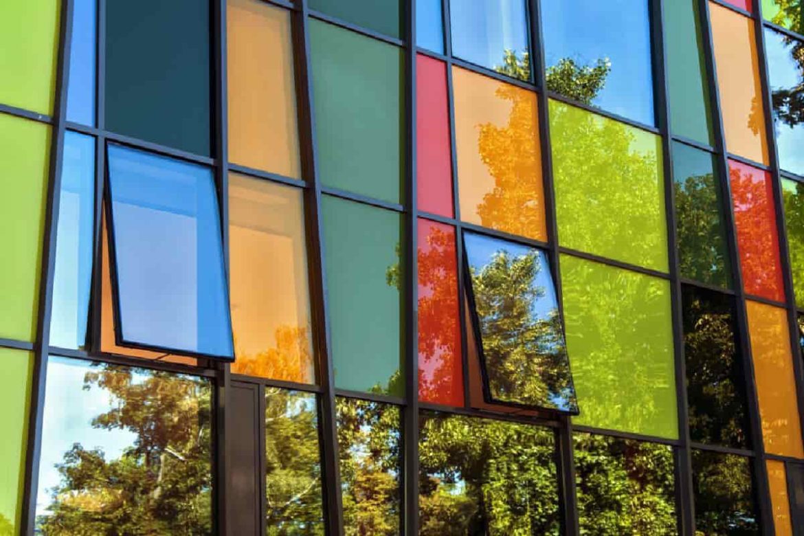 رنگ ساختمانی شیشه ای که به سرعت به ابزاری مناسب برای دکوراتورها تبدیل میشوند!